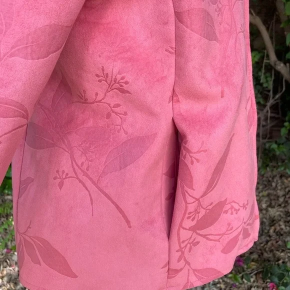 Faux Suede Floral Embossed Alfred Dunner Jacket  Petite  Size 8 - Picture 7 of 13